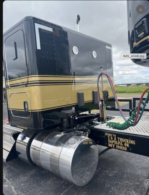 2023 KW 990 & 2023 Great Dane Reefer, Smokey and the Bandit Look Alike - Image 4